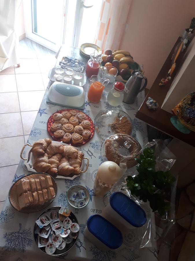 Reginella Bed & Breakfast Cetara Bagian luar foto